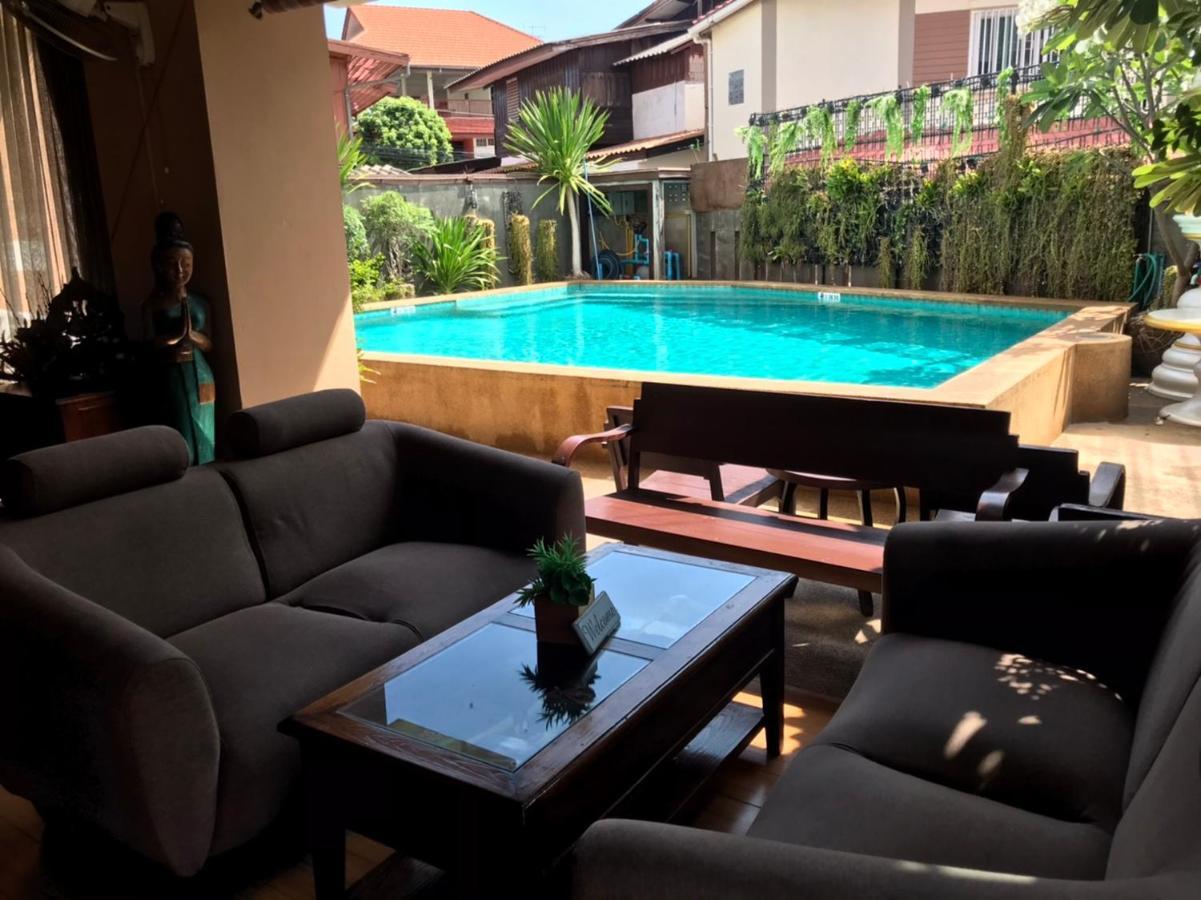 Hostel Teeraya Boutique Chiang Mai Exterior foto
